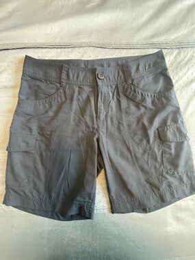 Columbia Omni Shade Women's Outdoor Hiking Cargo Shorts size 10